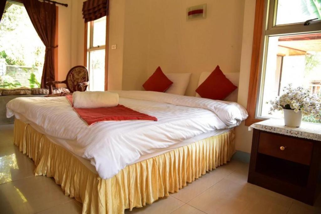Dusit Talai Resort Mu Si Buitenkant foto